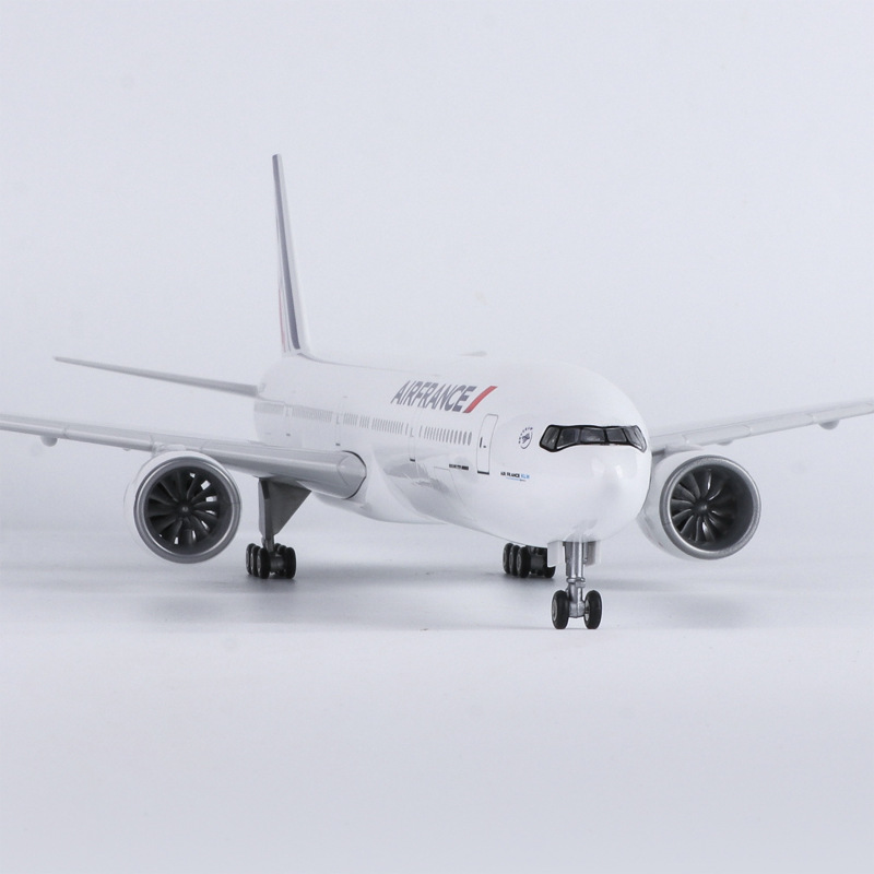 1/150 Ölçekli Büyük Boy Uçak 4 - Model Kit Airplane incelemesi ve fiyatı